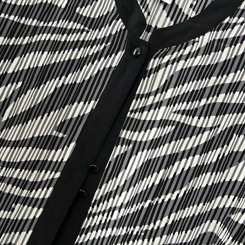 Bob Mackie 100% Silk Black and White Striped Blouse - Size 1X - Picture 3 of 7